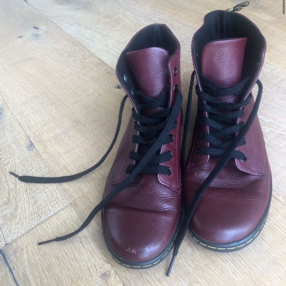Dr. Martens Layton Boot Size 7